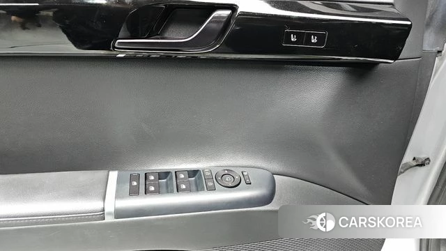 Hyundai Grandeur (GN7) id 4178095 из Кореи 11