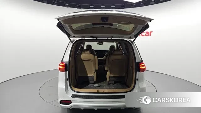 Kia The New Carnival id 3459984 из Кореи 11