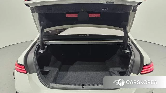 BMW 5 Series (G60) id 3826018 из Кореи 11