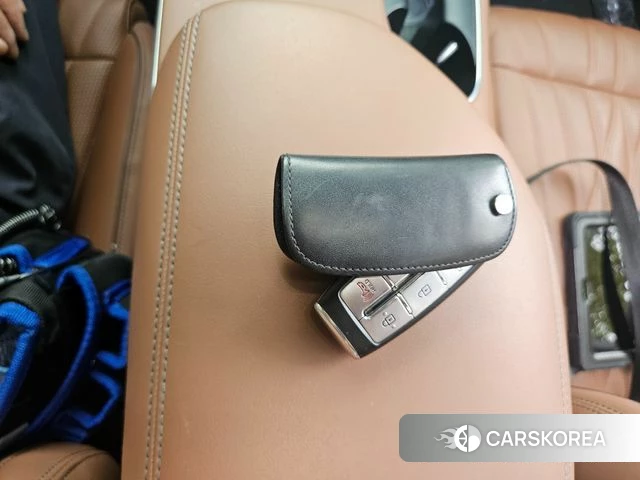 Genesis GV70 id 4716646 из Кореи 11