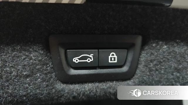 BMW 5 Series (G30) id 3943053 из Кореи 11