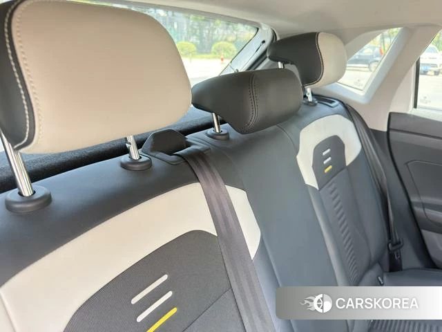 Volkswagen Polo id 4335049 из Китая 11