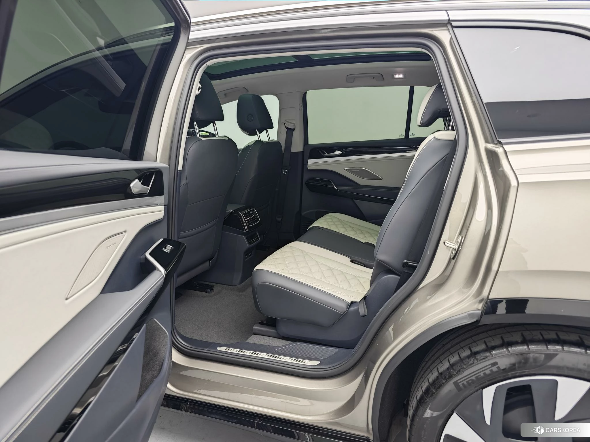 Volkswagen ID.6 CROZZ id 4419094 из Китая 11