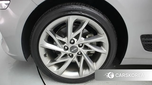 Genesis The New G70 id 4395977 из Кореи 11