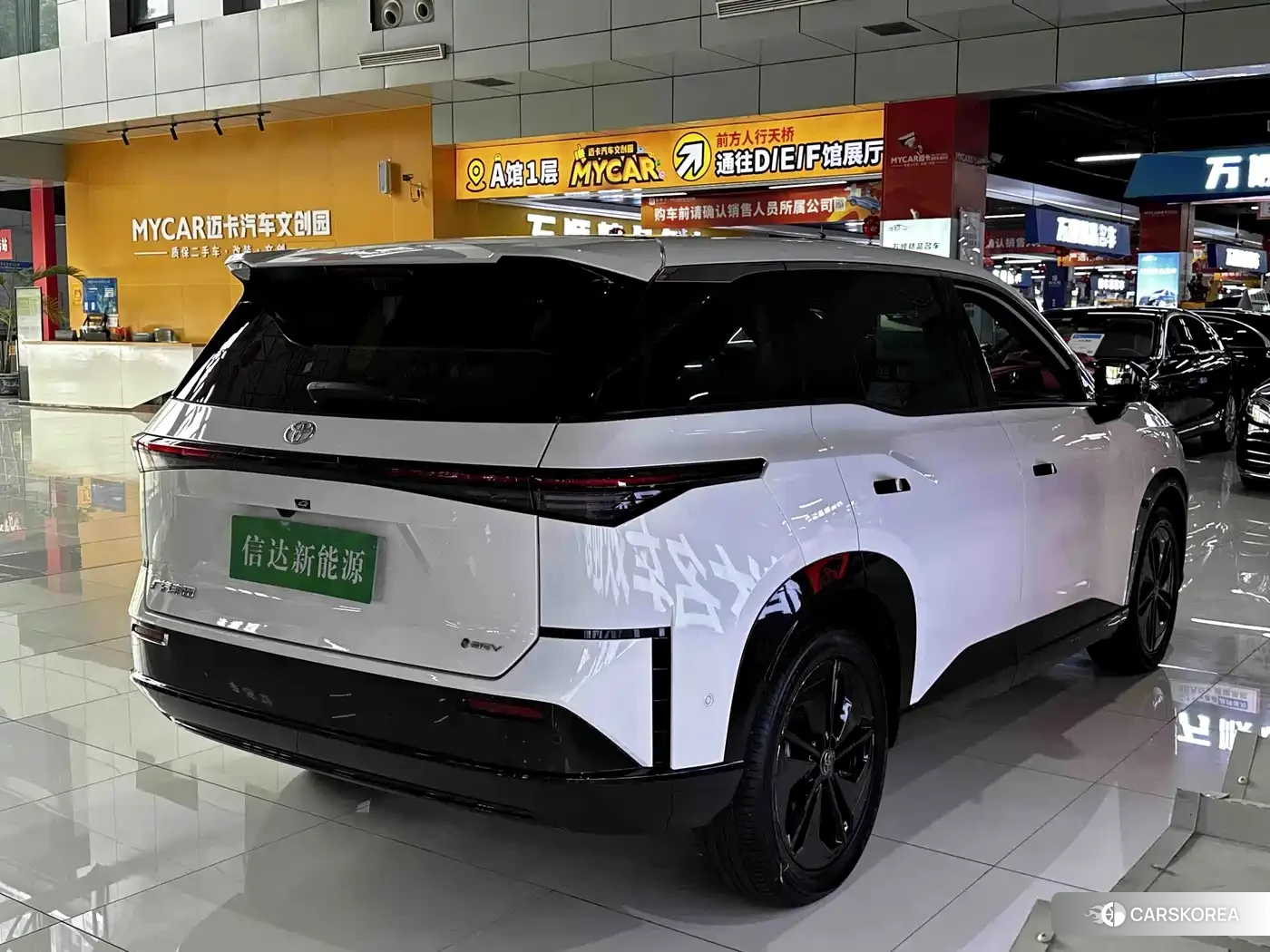 Toyota Platinum Wisdom 3X id 4674370 из Китая 11