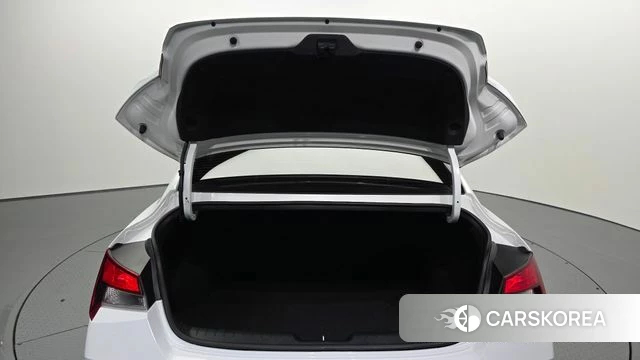 Hyundai Avante (CN7) id 4594684 из Кореи 11