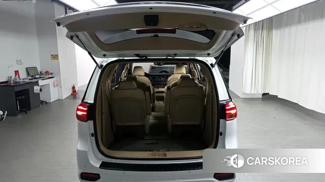 Kia The New Carnival id 2941415 из Кореи 11