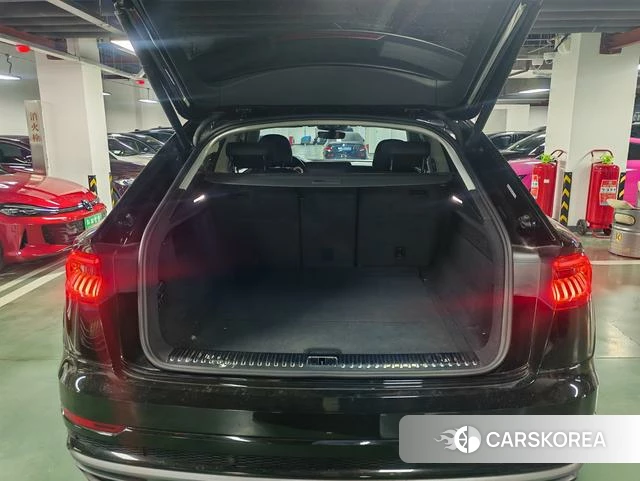 Audi Q8 id 4300469 из Китая 11