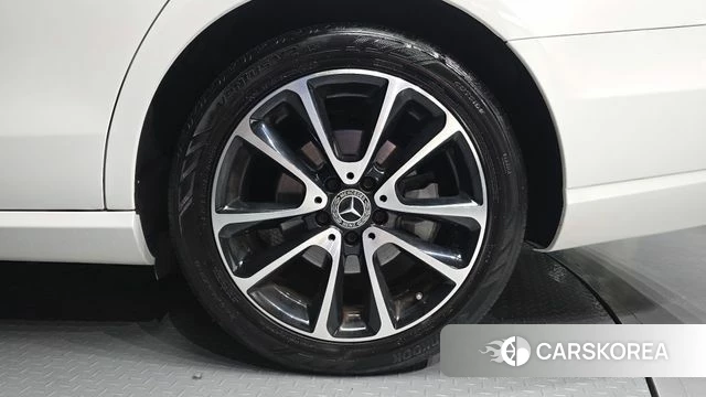 Mercedes-Benz E-Class W213 id 4637544 из Кореи 11