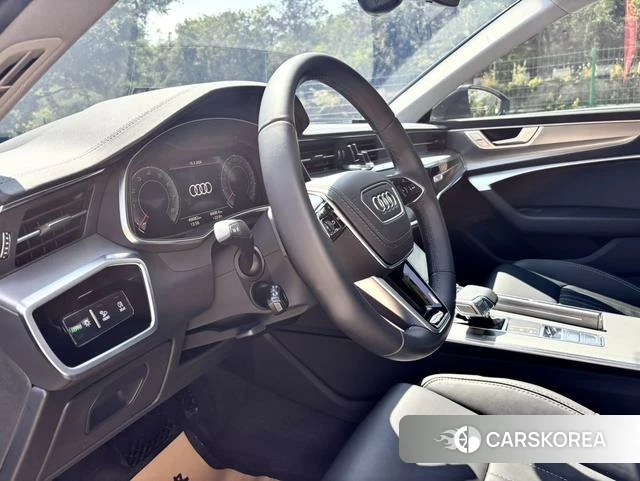 Audi A6L id 3920140 из Китая 11
