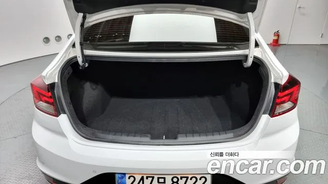 Hyundai The New Avante AD id 2255103 из Кореи 11