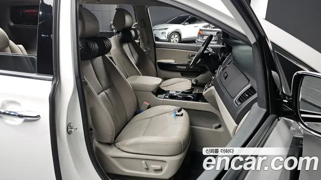 Kia The New Carnival id 2686688 из Кореи 11