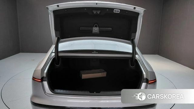 Hyundai Grandeur (GN7) id 4280336 из Кореи 11