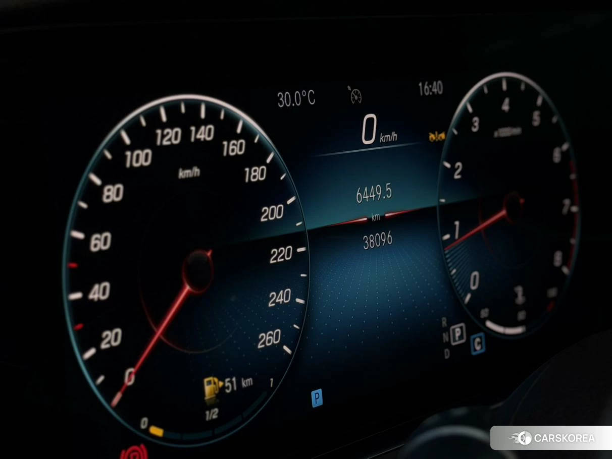 Mercedes-Benz E-class id 4452418 из Китая 11