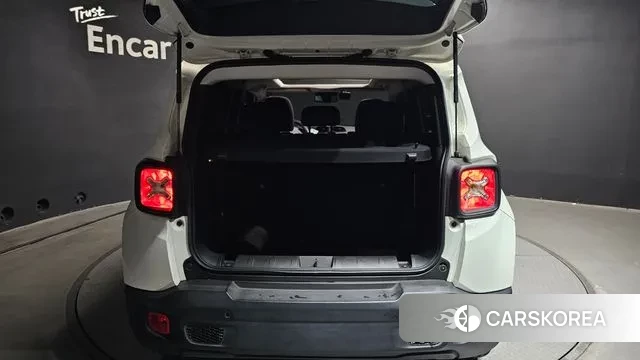 Jeep Renegade id 3296557 из Кореи 11