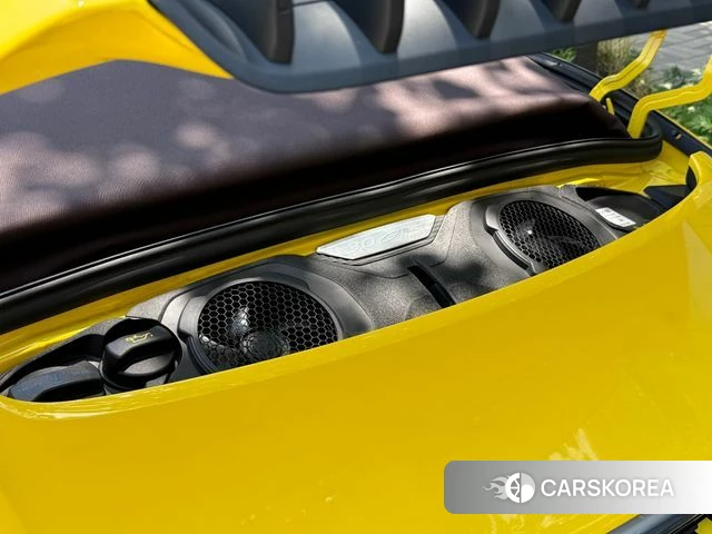 Porsche 911(992) id 4329869 из Кореи 11