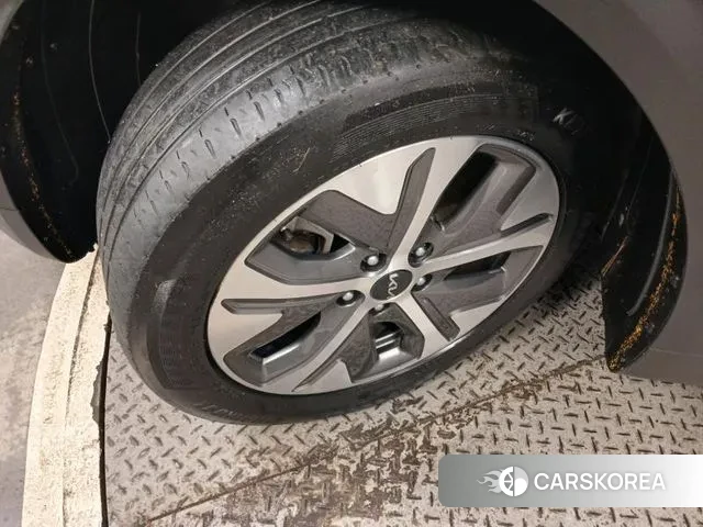 Kia Niro Plus id 3472794 из Кореи 11