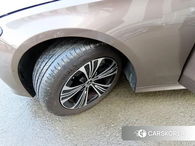 Mercedes-Benz E-Class W214 id 3512038 из Кореи 11