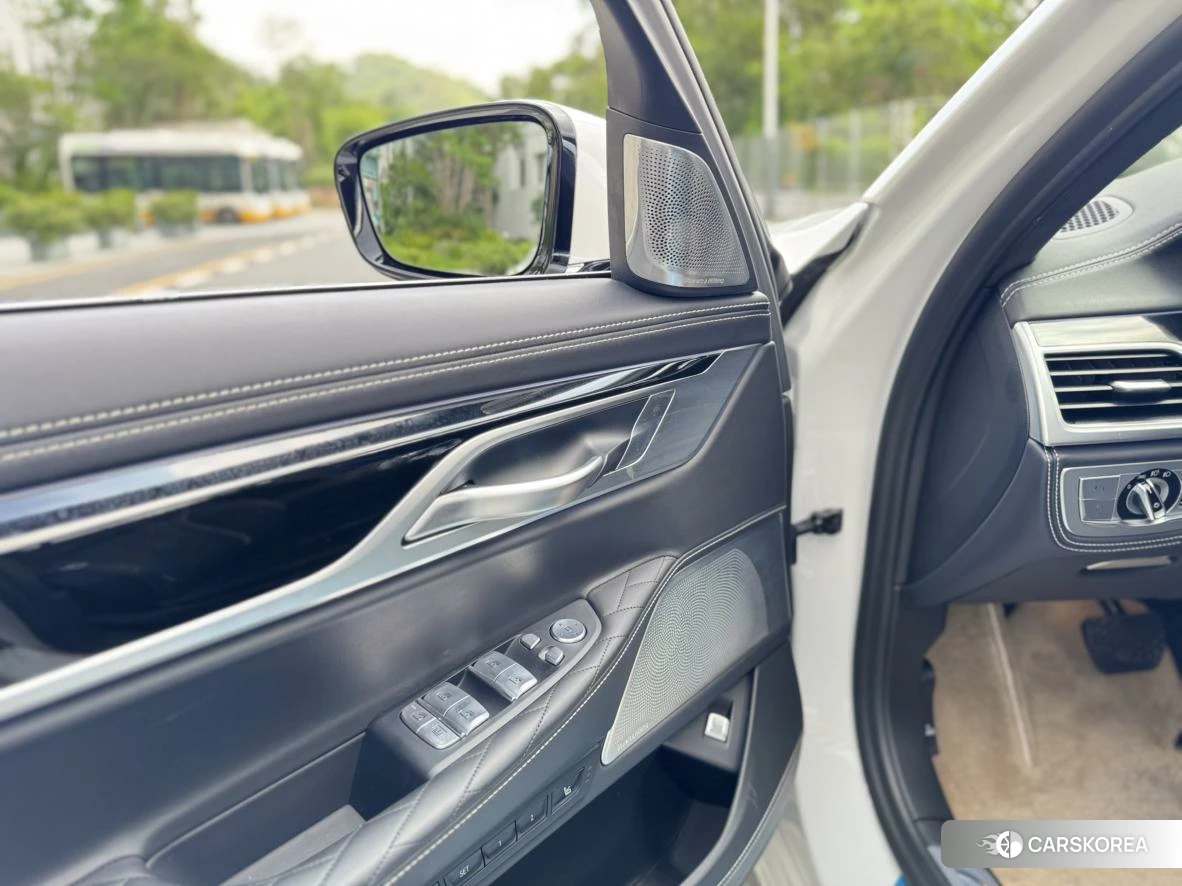 BMW 7 series id 4454687 из Китая 11