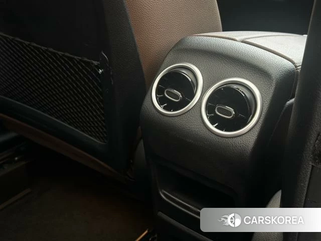 Mercedes-Benz GLB id 4290323 из Китая 11