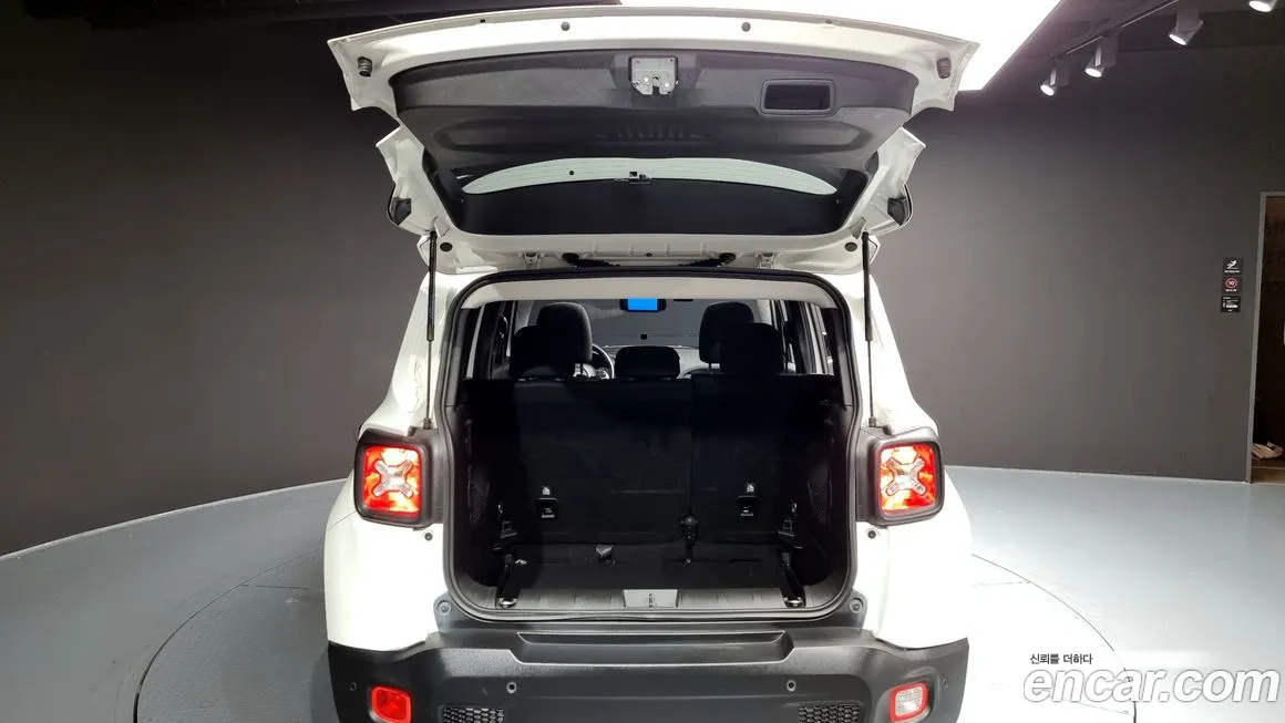 Jeep Renegade id 2177930 из Кореи 11