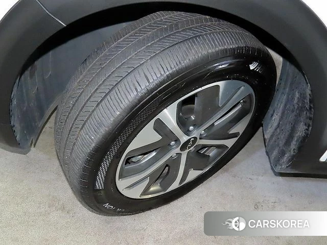 Kia Niro Plus id 3992886 из Кореи 11