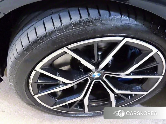 BMW 5 Series (G30) id 2939554 из Кореи 11