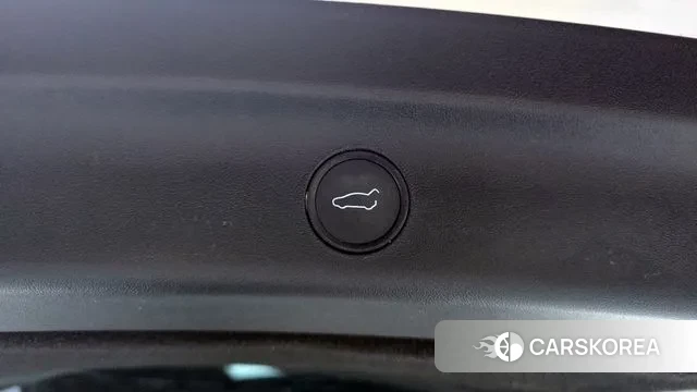 Tesla Model Y id 3372932 из Кореи 11