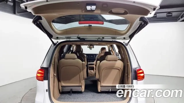 Kia The New Carnival id 2865515 из Кореи 11