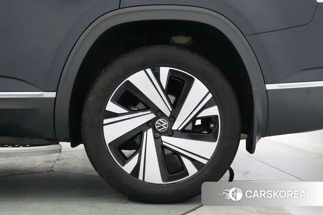 Volkswagen Tourang id 4334781 из Китая 11