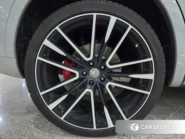 Maserati Levante id 3188558 из Кореи 11