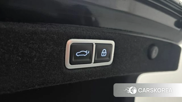 Hyundai Grandeur Hybrid (GN7) id 4408437 из Кореи 11