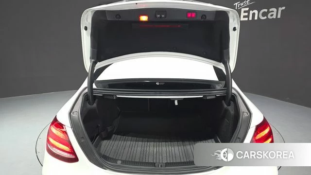 Mercedes-Benz E-Class W213 id 4502306 из Кореи 11