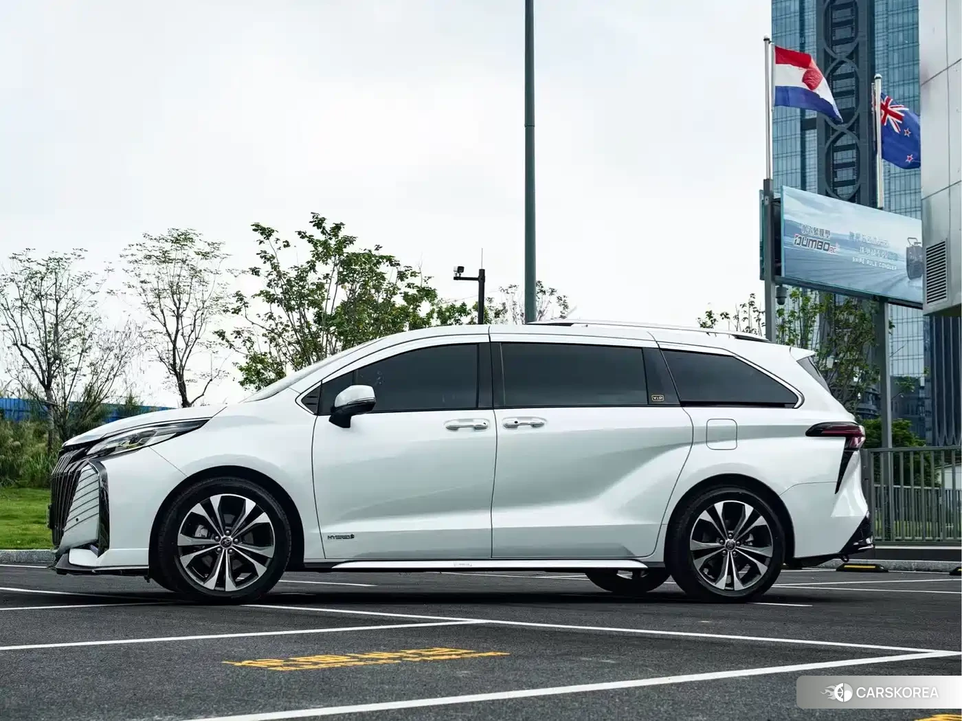 Toyota Grevia id 4576557 из Китая 11