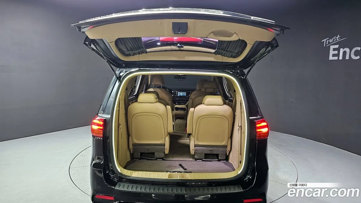 Kia The New Carnival id 2089867 из Кореи 11