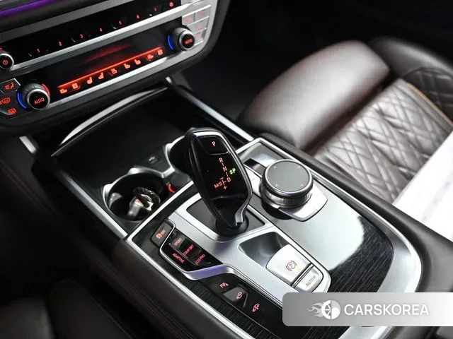 BMW 7 Series (G11) id 3665821 из Кореи 11