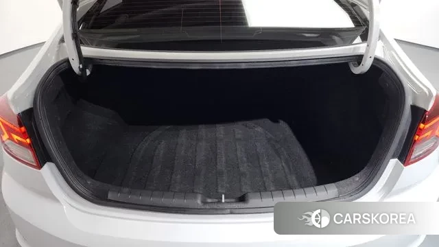 Hyundai The New Avante AD id 3526244 из Кореи 11