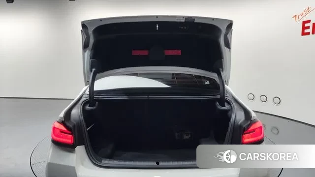 BMW 5 Series (G30) id 3389829 из Кореи 11