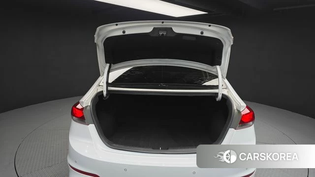 Hyundai Avante AD id 4633166 из Кореи 11