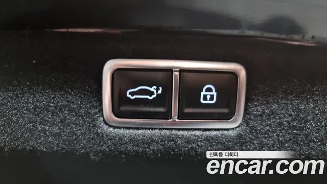 Hyundai Grandeur (GN7) id 2403648 из Кореи 11