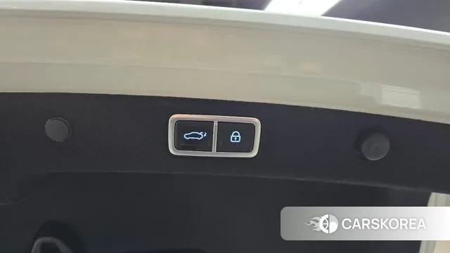 Hyundai Grandeur (GN7) id 3437172 из Кореи 11