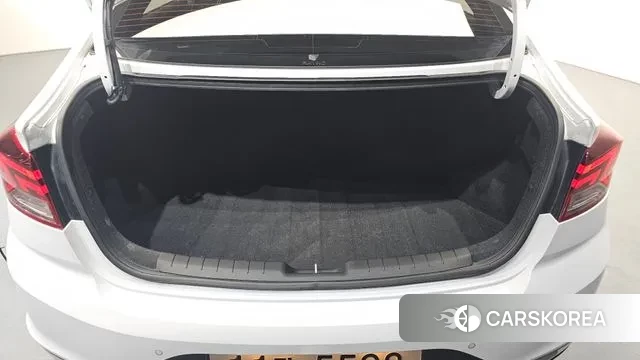 Hyundai The New Avante AD id 3417861 из Кореи 11