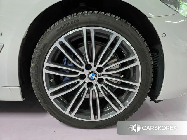 BMW 5 Series (G30) id 3889344 из Кореи 11