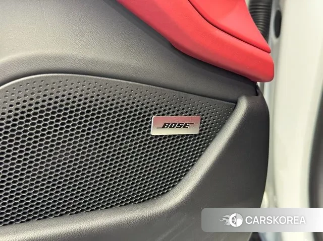 Porsche Taycan id 3689602 из Кореи 11