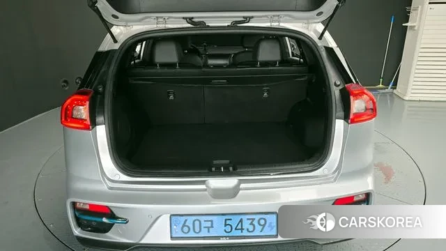 Kia Niro EV id 3307635 из Кореи 11