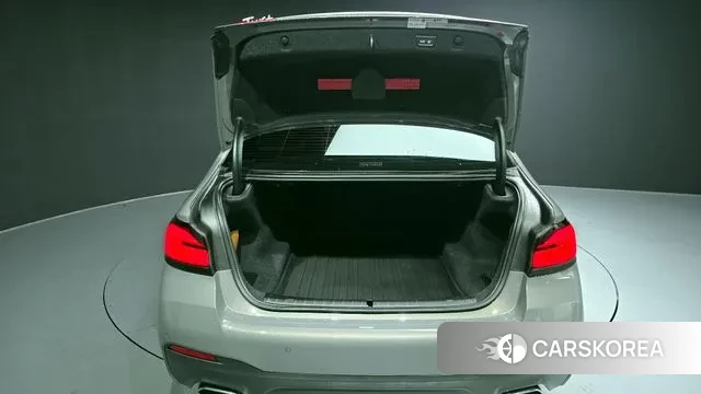 BMW 5 Series (G30) id 3032931 из Кореи 11