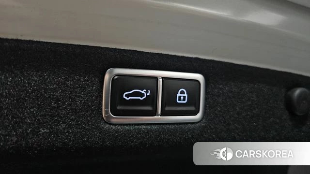 Hyundai Grandeur Hybrid (GN7) id 4921002 из Кореи 11