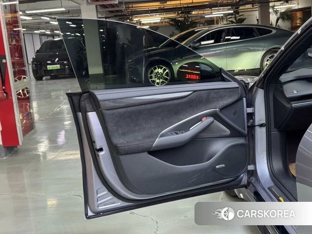 Xiaomi Car Xiaomi SU7 Ultra id 3919360 из Китая 11