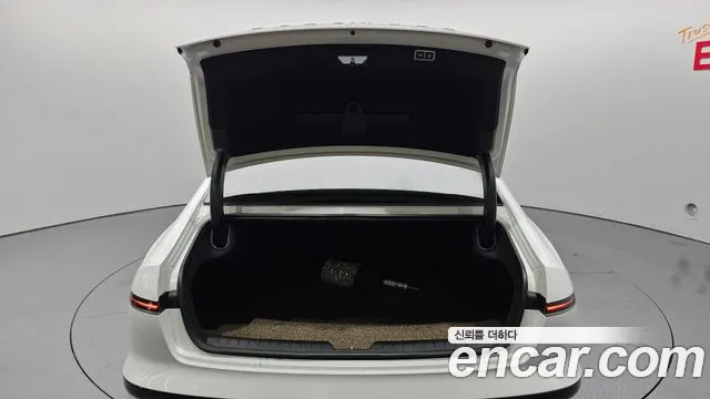 Hyundai Grandeur (GN7) id 2678987 из Кореи 11