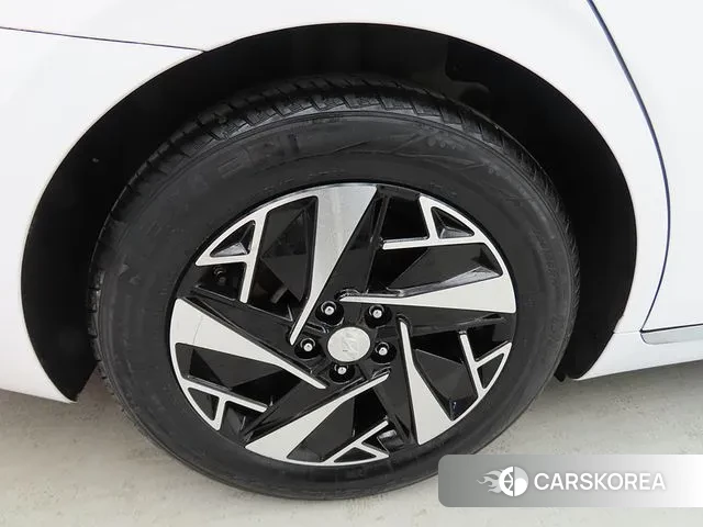 Hyundai The New Grandeur IG Hybrid id 3577158 из Кореи 11